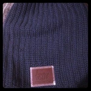 Brand new Love Your Melon navy hat